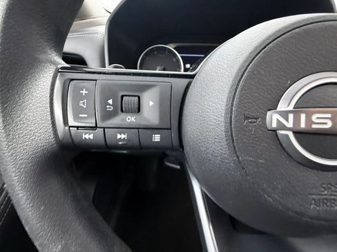 Used 2023 Nissan Rogue SV AWD/4WD image 15