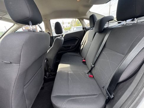 Used 2016 Ford Fiesta SE FWD image 11