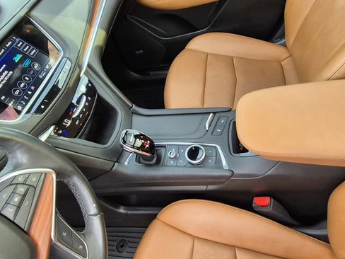 Used 2023 Cadillac XT5 Premium Luxury w/ Technology Package FWD image 24