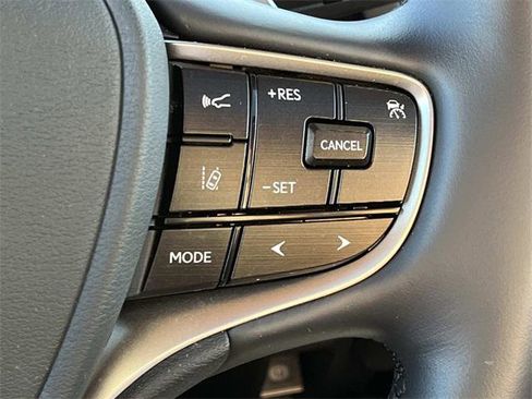 Certified 2025 Lexus ES 300h 300h image 34