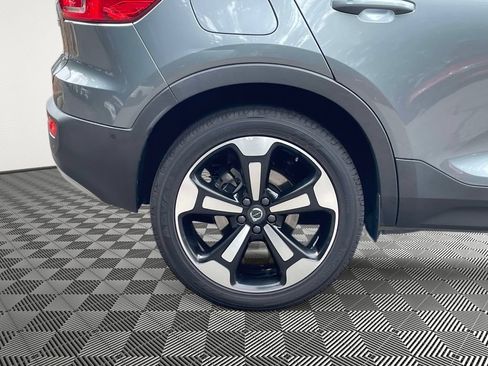 Used 2019 Volvo XC40 T5 Momentum AWD/4WD image 7
