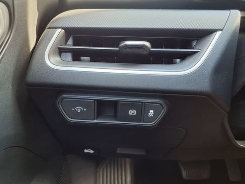 Used 2025 Kia K4 FWD image 30