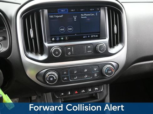Used 2022 Chevrolet Colorado LT w/ Safety Package AWD/4WD image 18