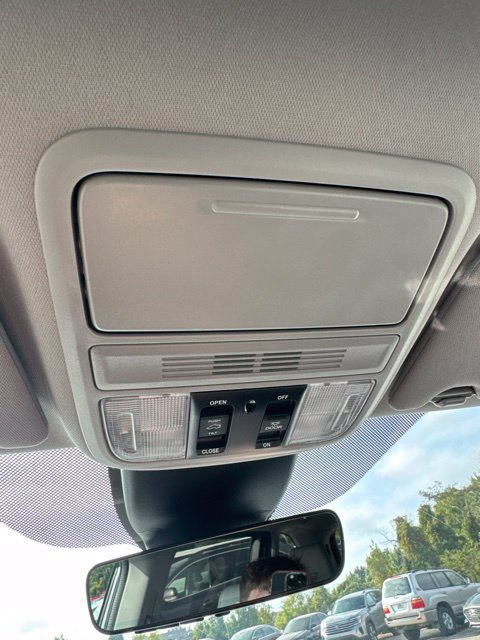 Used 2024 Honda Odyssey EX-L image 32