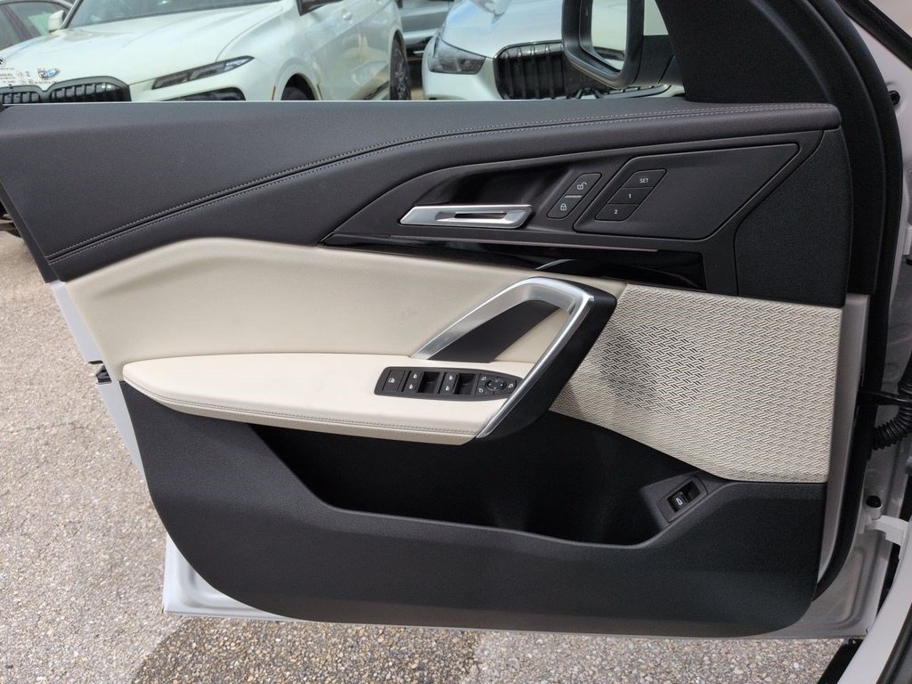 New 2027 BMW X1 xDrive28i AWD/4WD image 30