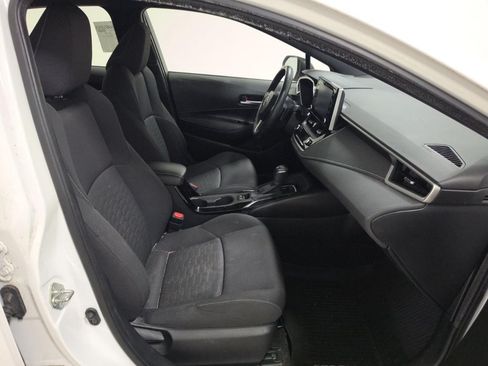 Used 2022 Toyota Corolla SE FWD image 6