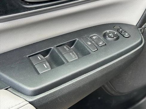 Used 2017 Honda CR-V Touring image 19
