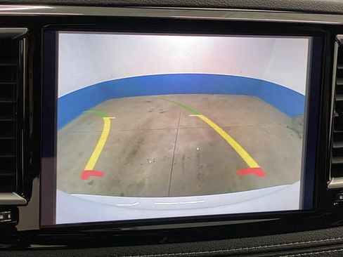 New 2026 Chrysler Pacifica Limited w/ S Appearance Package AWD/4WD image 11