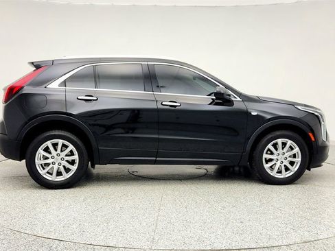 Used 2023 Cadillac XT4 Luxury w/ Cold Weather Package image 4