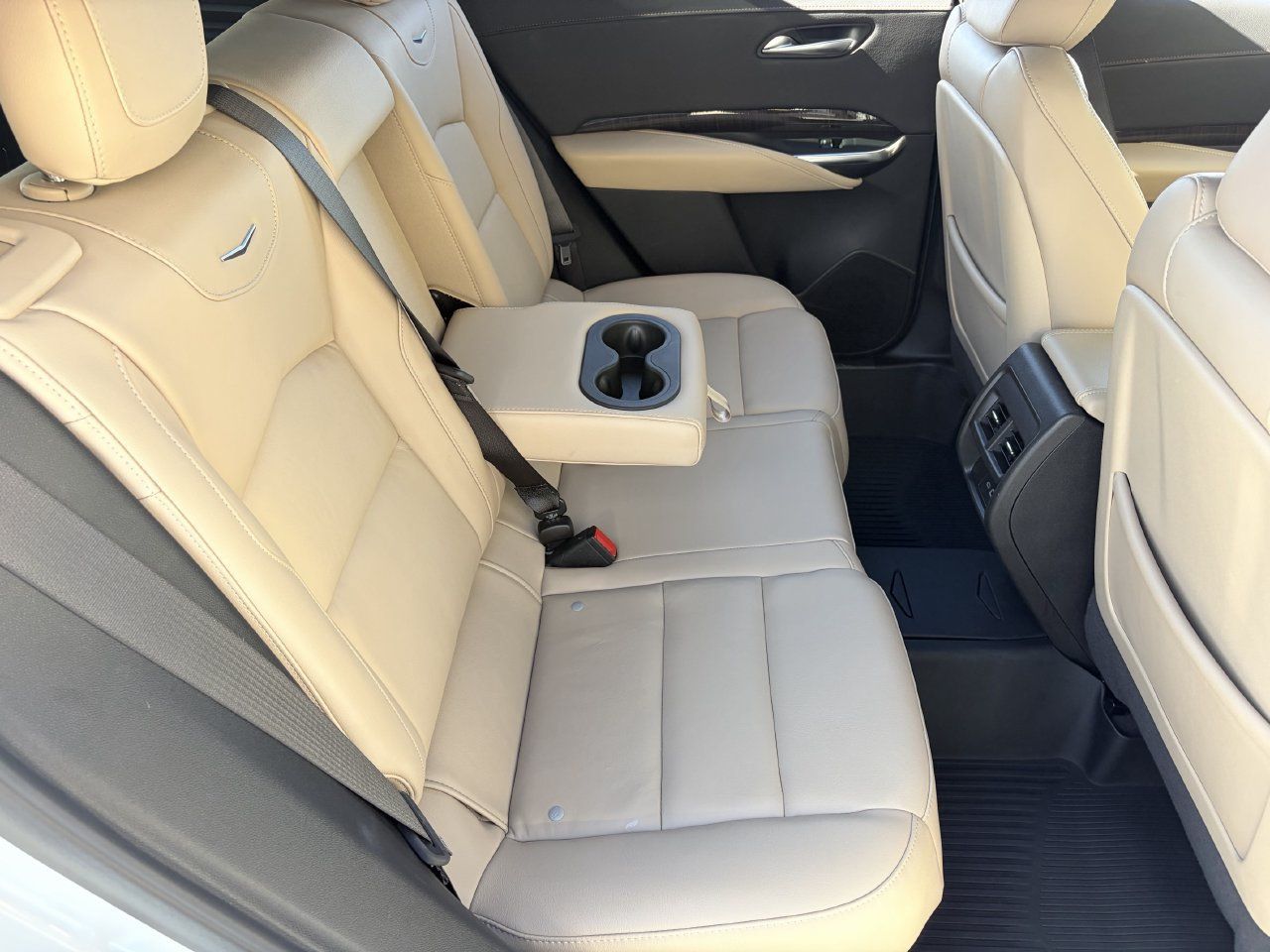 Certified 2025 Cadillac XT4 Premium Luxury FWD image 14