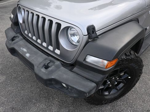 Used 2019 Jeep Wrangler Unlimited Sport image 13