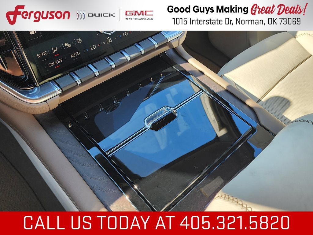 New 2026 GMC Yukon Denali w/ Denali Reserve Package AWD/4WD image 35
