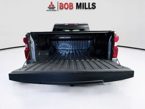 Used 2021 Chevrolet Silverado 1500 LT w/ LPO, Dark Essentials Package AWD/4WD image 26