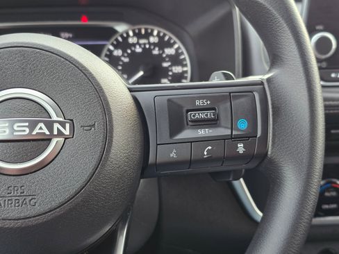 Used 2024 Nissan Rogue SV AWD/4WD image 30