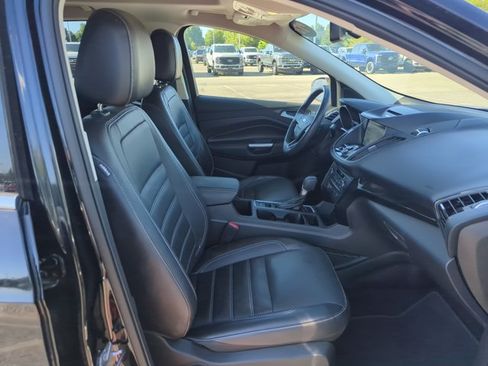 Used 2017 Ford Escape Titanium FWD image 18