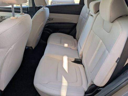 Used 2025 Hyundai Tucson SEL image 25
