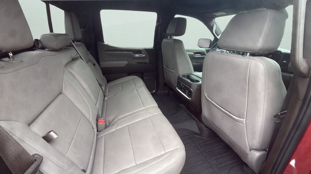 Used 2023 GMC Sierra 1500 SLT AWD/4WD image 11
