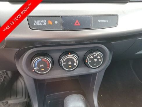 Used 2015 Mitsubishi Lancer ES FWD image 13