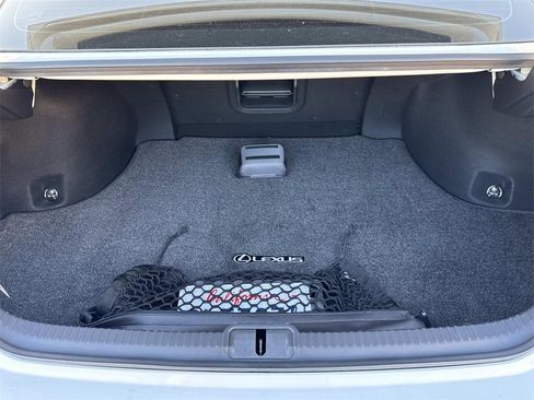 Used 2024 Lexus ES 300h F Sport image 7