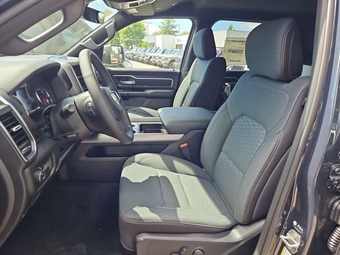 New 2026 RAM 1500 4x4 Crew Cab image 12