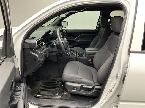 Used 2024 Toyota Tacoma SR RWD image 3