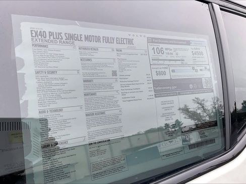 New 2026 Volvo EX40 Plus w/ Climate Package image 37