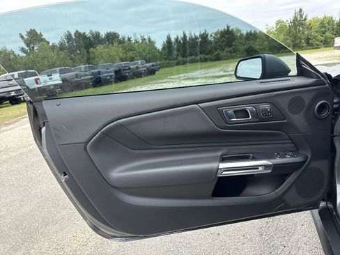 Used 2025 Ford Mustang GT Premium RWD image 10