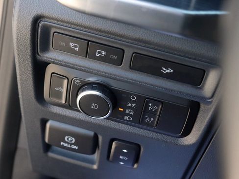 Used 2022 Ford F150 Lariat image 27