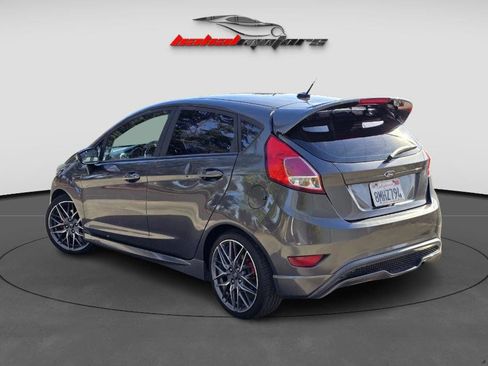 Used 2017 Ford Fiesta ST image 9