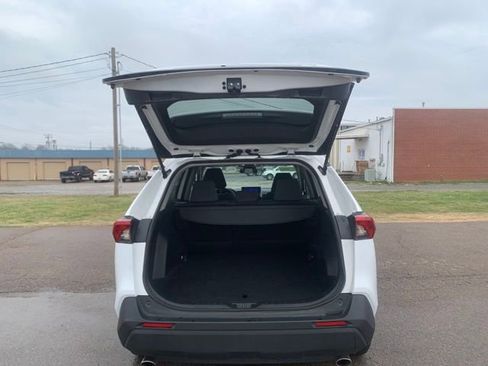 Used 2025 Toyota RAV4 XLE image 26