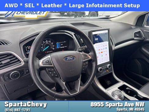 Used 2024 Ford Edge SEL image 11