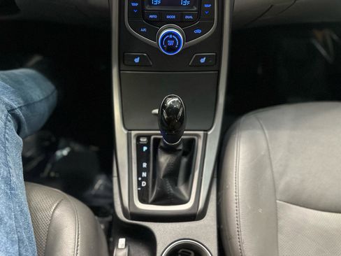 Used 2016 Hyundai Elantra Limited w/ Option Group 04 image 21