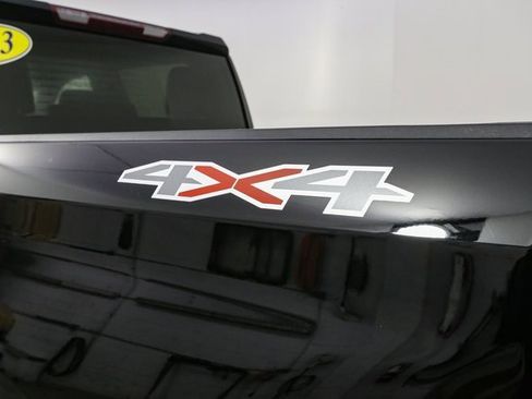 Used 2023 Chevrolet Silverado 1500 Custom image 8