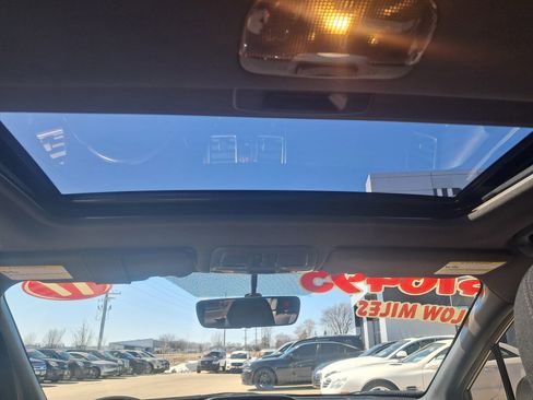 Used 2017 Subaru WRX Premium image 7