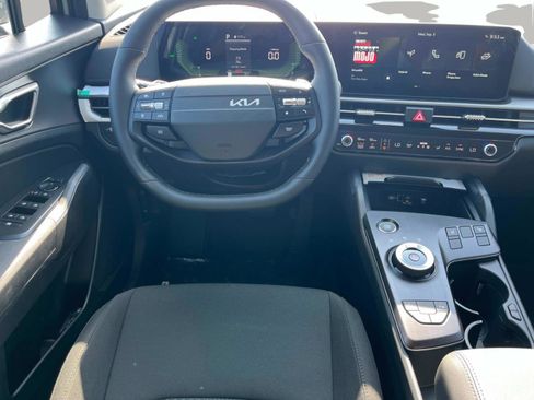 New 2026 Kia Sportage S AWD/4WD image 9