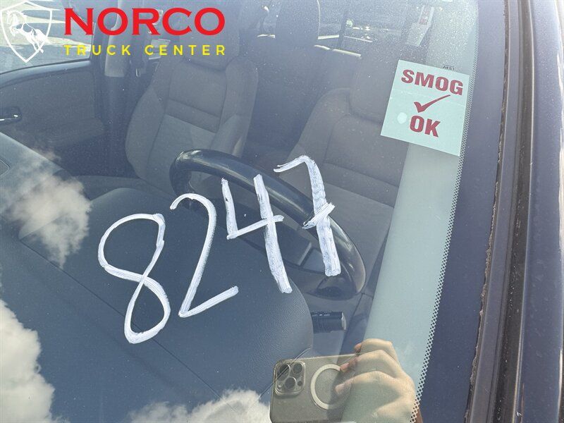Used 2022 Nissan Frontier SV RWD image 35