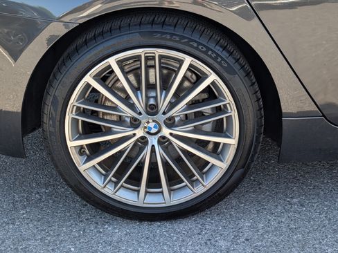 Used 2018 BMW 530i xDrive AWD/4WD image 10
