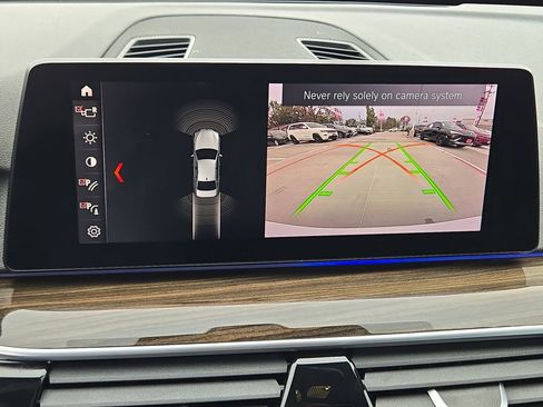 Used 2019 BMW 530i xDrive w/ Convenience Package image 25