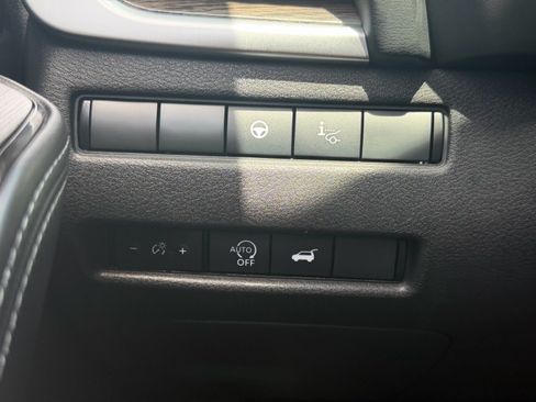 Used 2026 Nissan Rogue Platinum w/ Platinum Premium Package AWD/4WD image 31