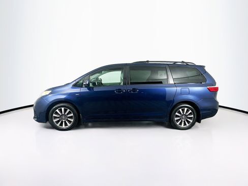 Used 2019 Toyota Sienna LE AWD/4WD image 4
