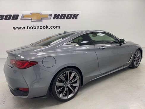 Used 2018 INFINITI Q60 Red Sport 400 w/ Sensory Package 3.0T Sport image 5