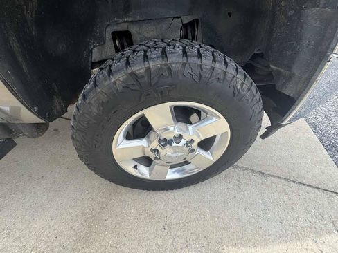 Used 2013 Chevrolet Silverado 2500 LT AWD/4WD image 32