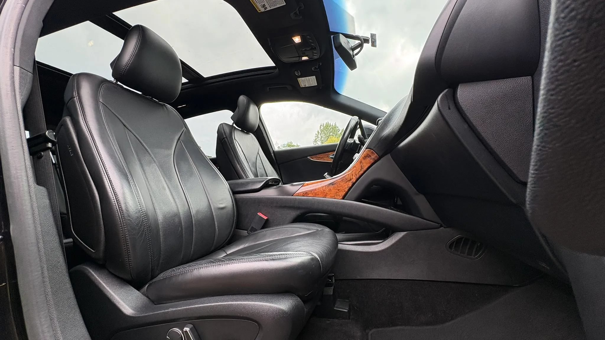 Used 2017 Lincoln MKX Reserve AWD/4WD image 30