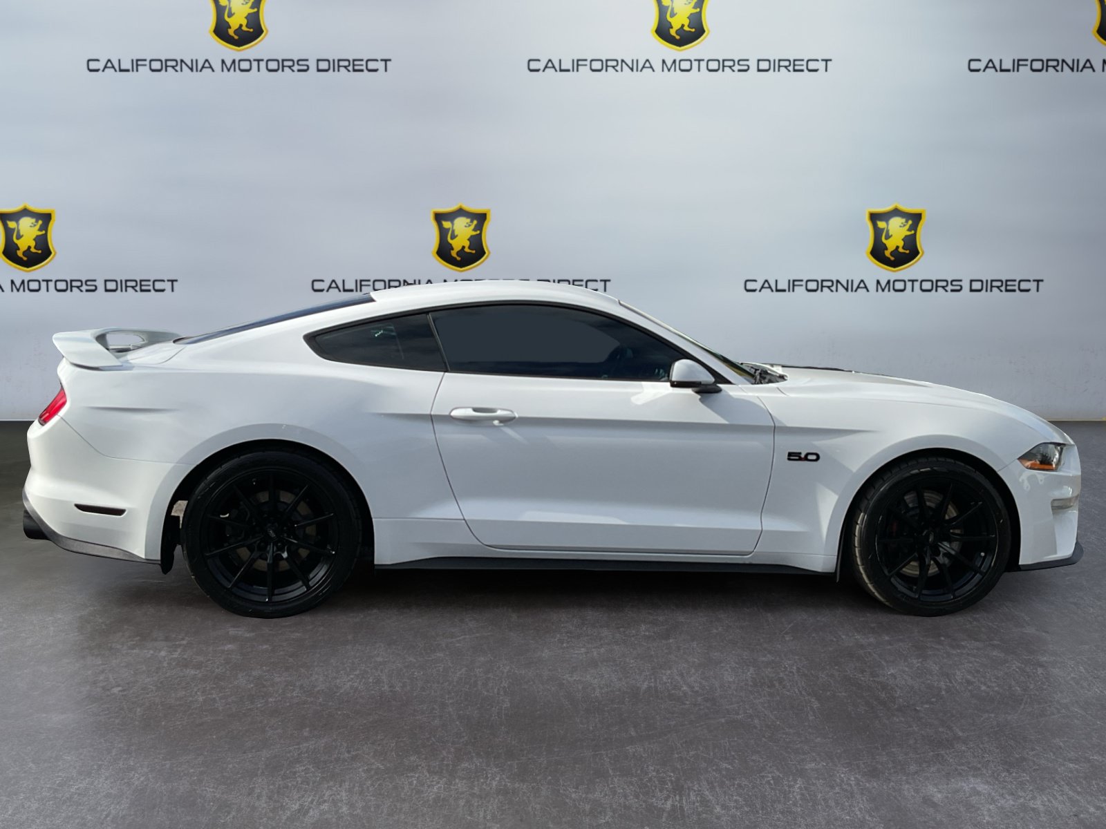 Used 2019 Ford Mustang GT Premium w/ GT Performance Package RWD image 4