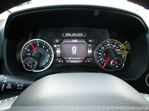 Used 2019 RAM 1500 Big Horn AWD/4WD image 14