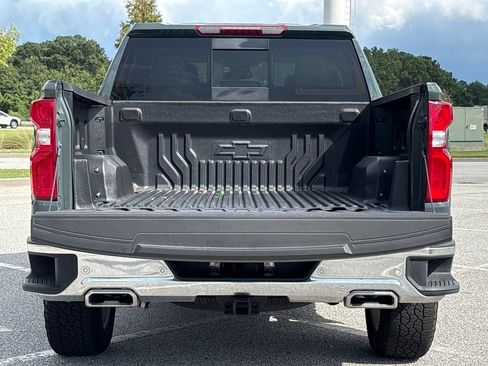 Used 2025 Chevrolet Silverado 1500 LTZ w/ Z71 Off-Road Package AWD/4WD image 16
