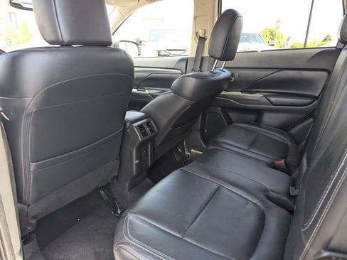 Used 2019 Mitsubishi Outlander SEL FWD image 29