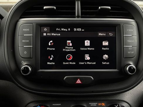 Used 2025 Kia Soul LX w/ LX Technology Package FWD image 26