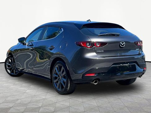 Used 2020 MAZDA MAZDA3 Hatchback w/ Preferred Package FWD image 4