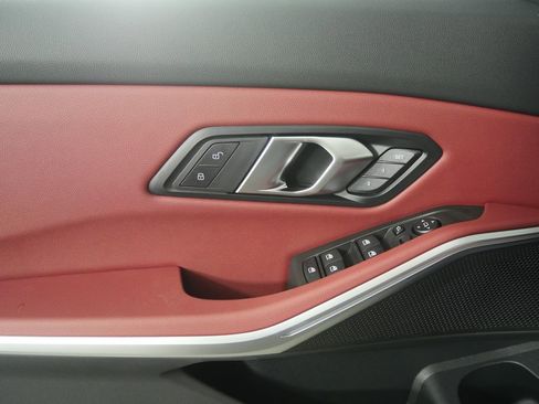 New 2026 BMW 330i Sedan w/ M Sport Package image 8